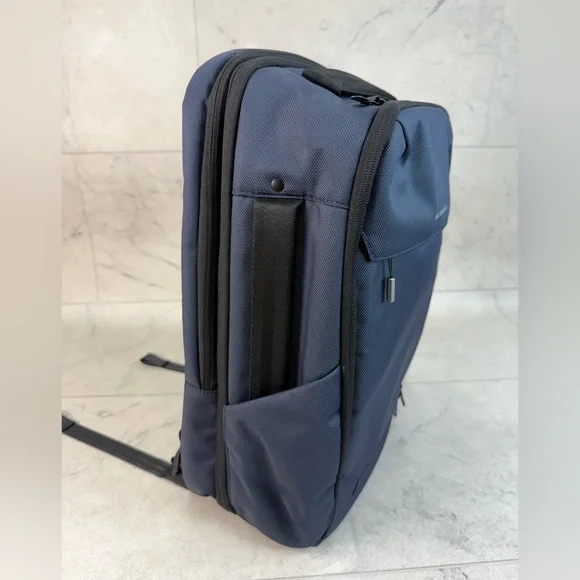 (SW-38) Solgaard Endeavor Backpack In Atlantic Navy - Picture 5 of 6